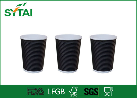 China Tazas disponibles biodegradables impresas de las tazas de papel/capuchino negro de la ondulación con la cubierta proveedor